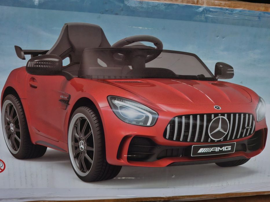 Masinuta electrica cu telecomanda, varste 3-4 ani! Mercedes