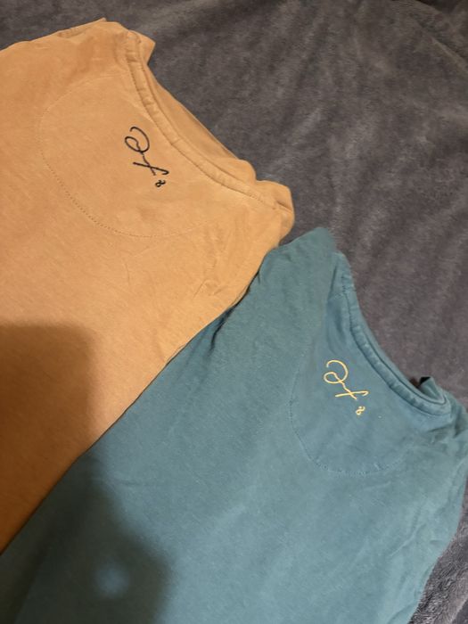 Hristo Stoichkov  с размер тениски двете за 20 лв