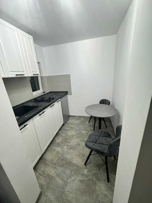 Inchiriez apartament cu o camera, centru
