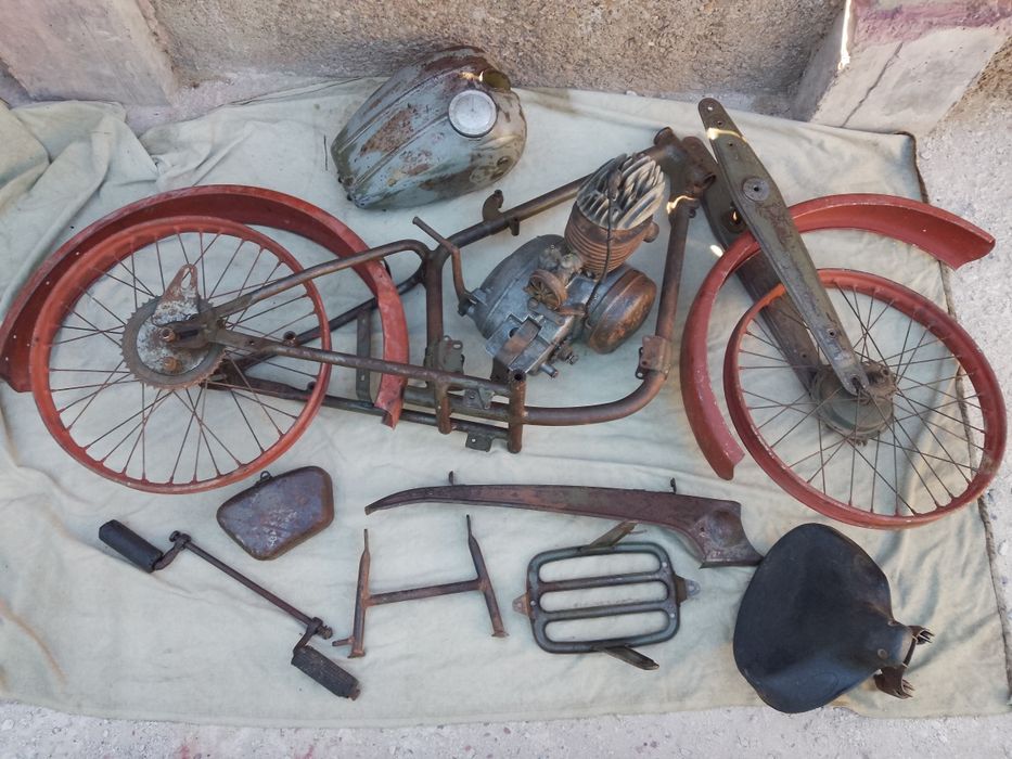Motocicleta Daimler Puch 125, anul 1940