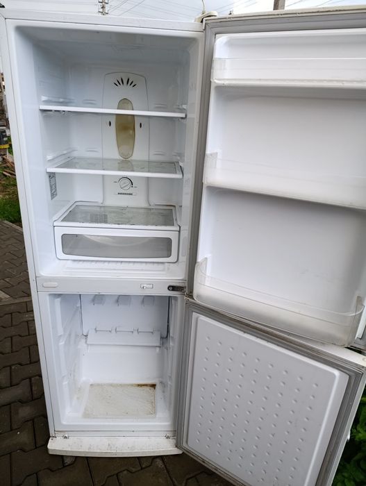 Продам холодильник LG