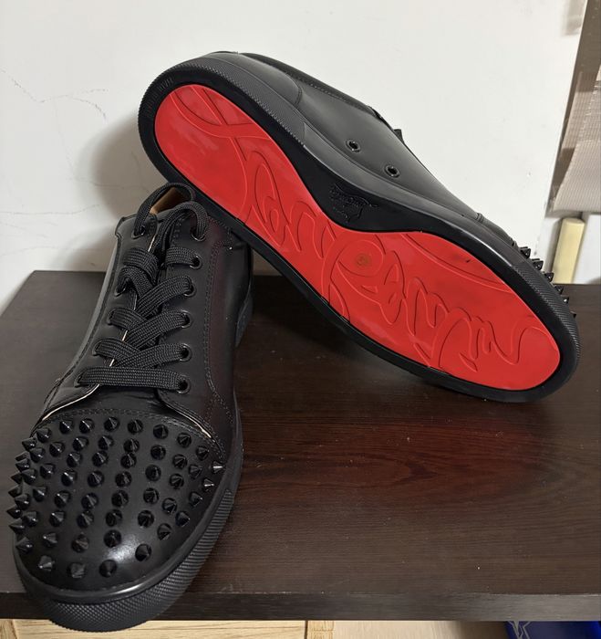 Christian louboutin кожени обувки