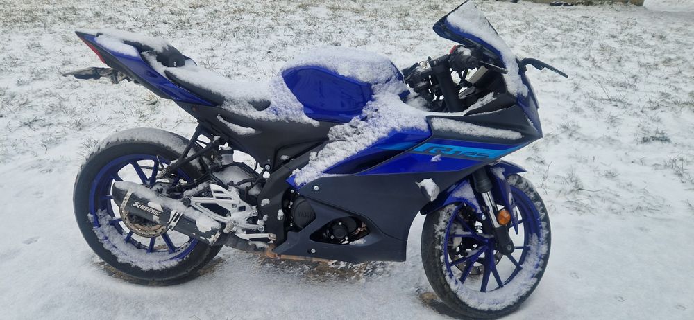 Vând yamaha yzf 125 .07 2024
