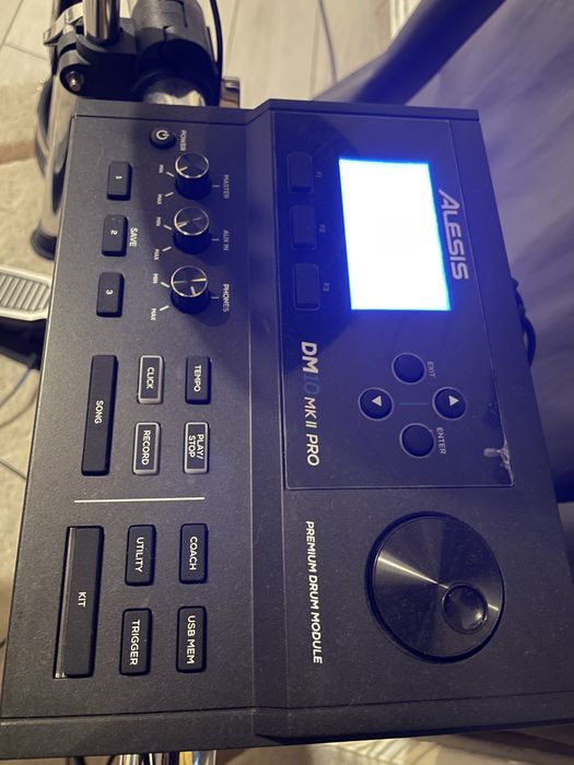 Alesis DM MK 2 PRO electric drum set tobe electrice