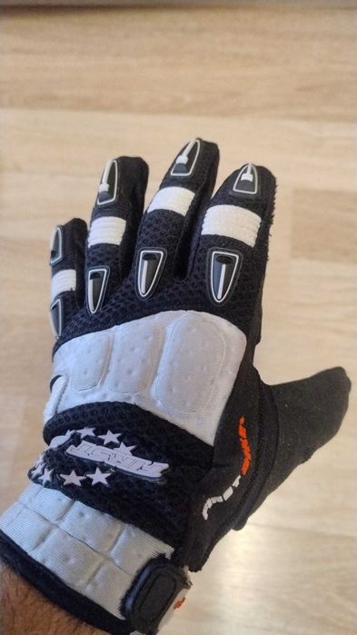Mănuși moto Alpinestars GP Pro mărimea L și First Bike mărimea M