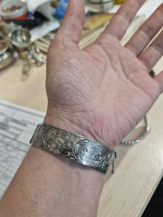 Продам серебрянные украшения