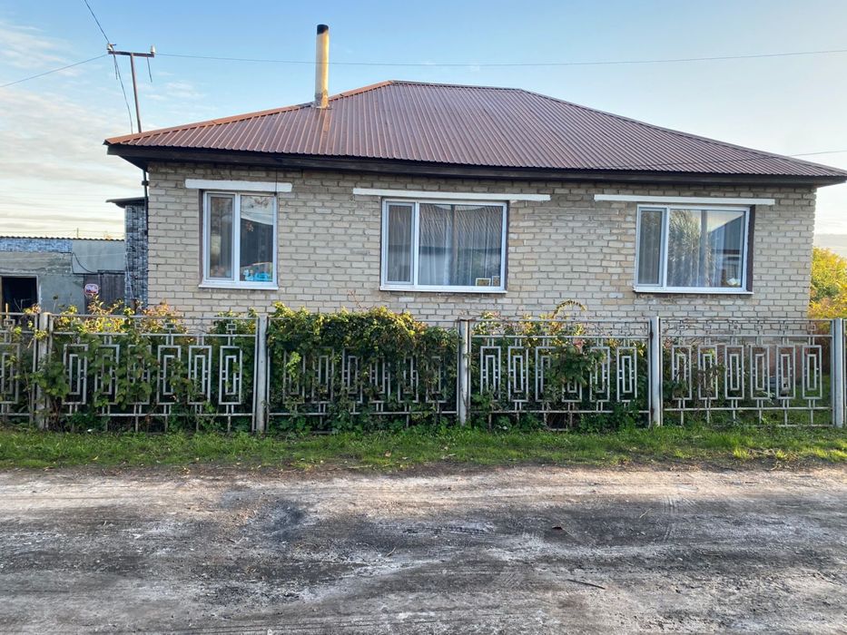 Продам большой дом в центре Акколя