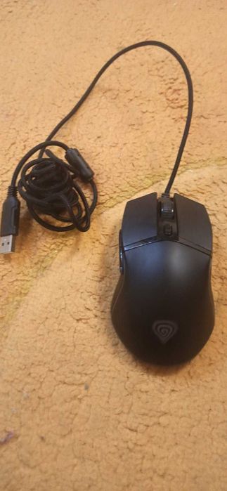 Продавам гейминг мишка Krypton 220 Genesis.Цена 10 лв.