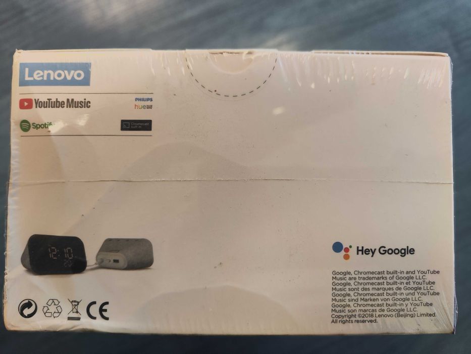 Lenovo Smart Clock Essential with the Google Assistant