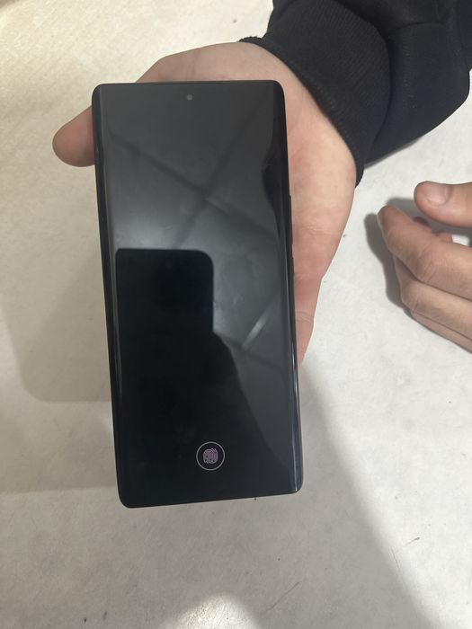 HonorX9a xotira:128 Xolati ideal 2 ta sim karta 3 yil kafolat beriladi