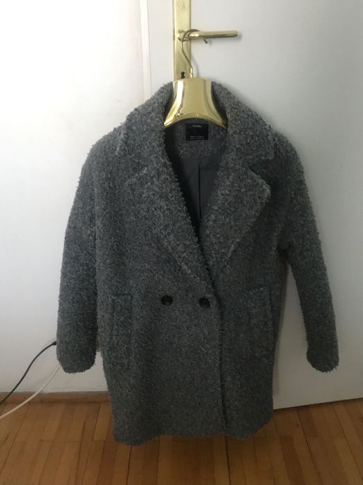 Palton de culoare gri Bershka
