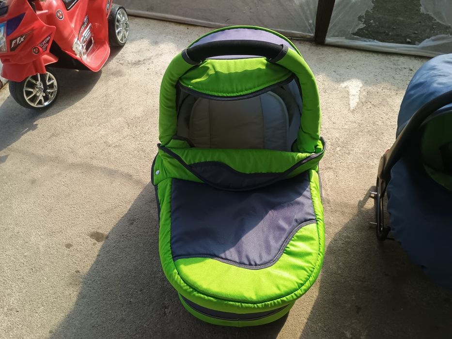 De vanzare Carucior 3in 1