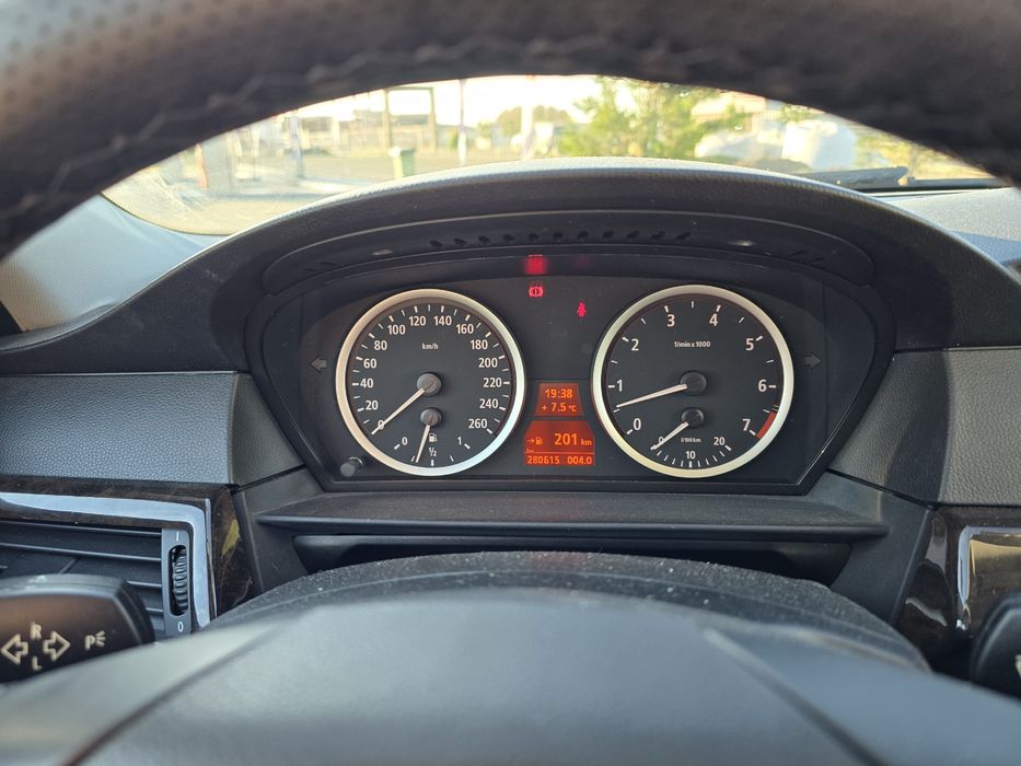 Vand Bmw e60 benzina