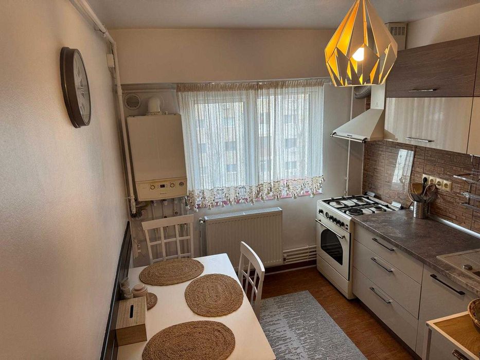 Vand apartament 3 camere Mangalia