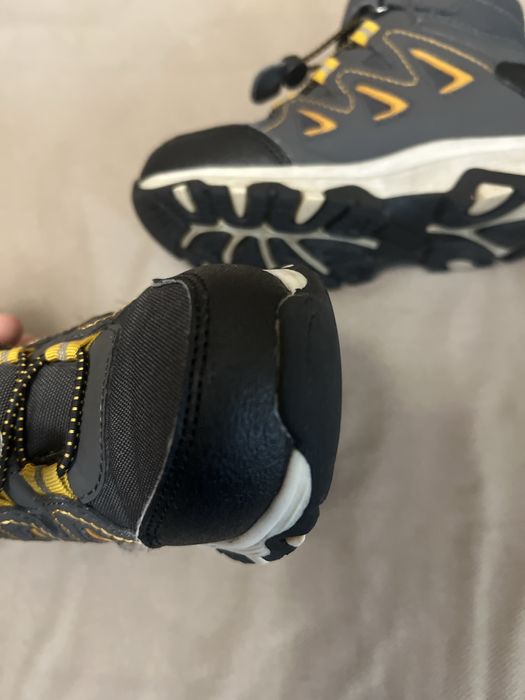 Зимнее сапоги на мальчика