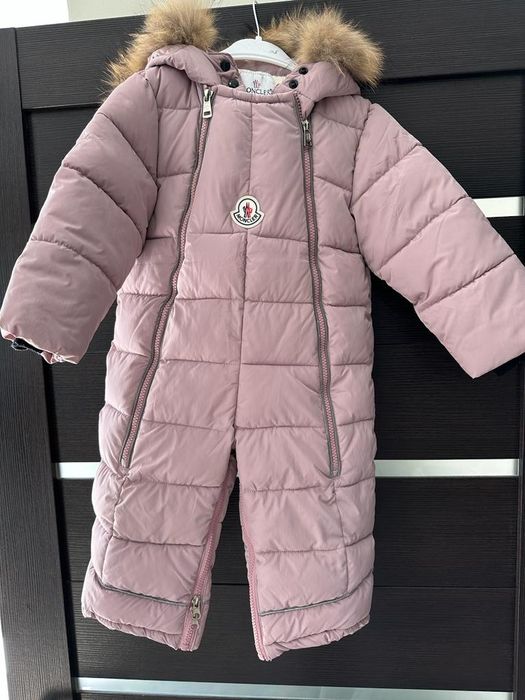 Зимний комбинезон для девочки