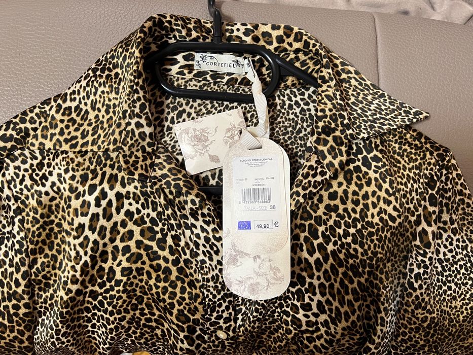 Camasa    leopard