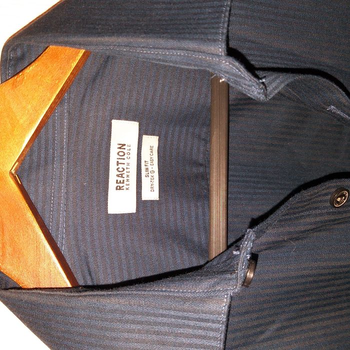 Продавам мъжка риза