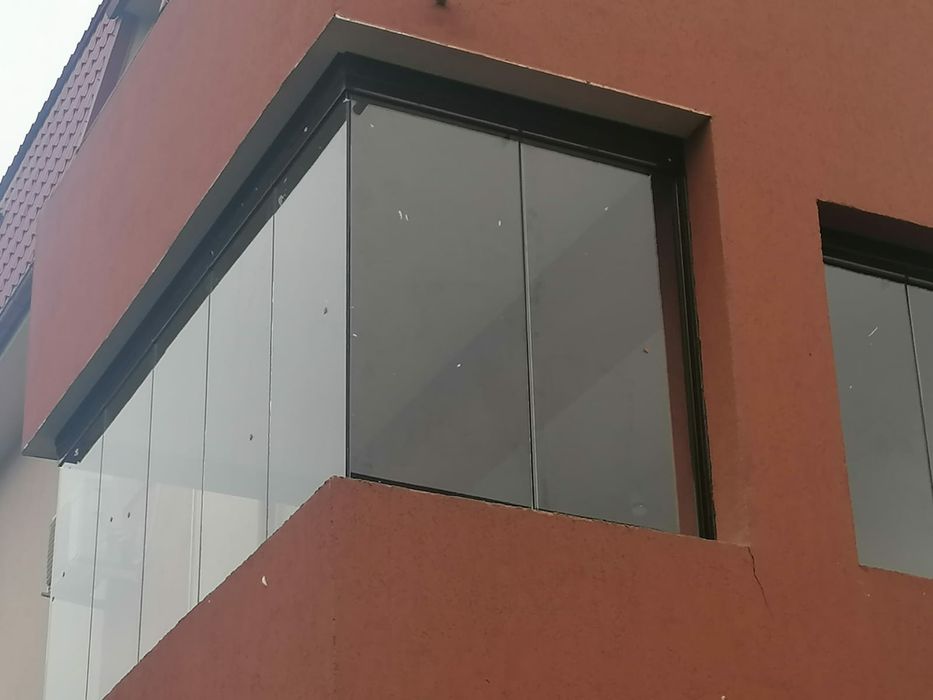 Inchideri terase balcoane foisoare cu sticlă securizată