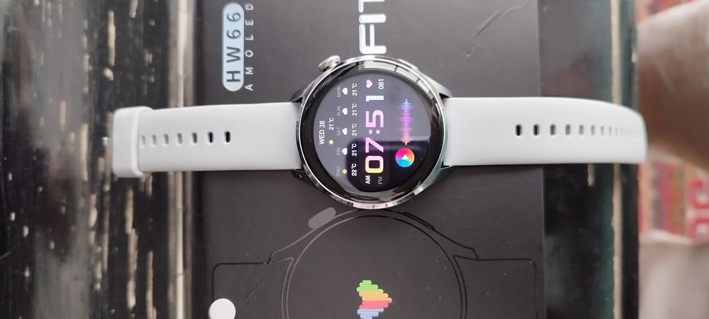 HW66 AMOLED Smart Watch