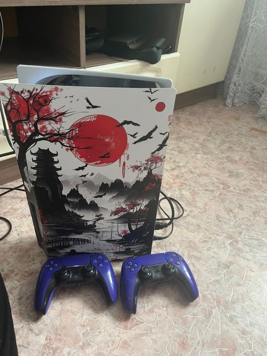 Продам Пс5 в отличном состоянии.