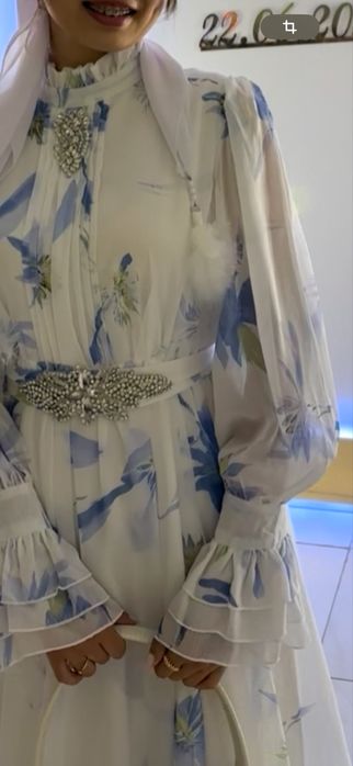Длинное праздничное платье