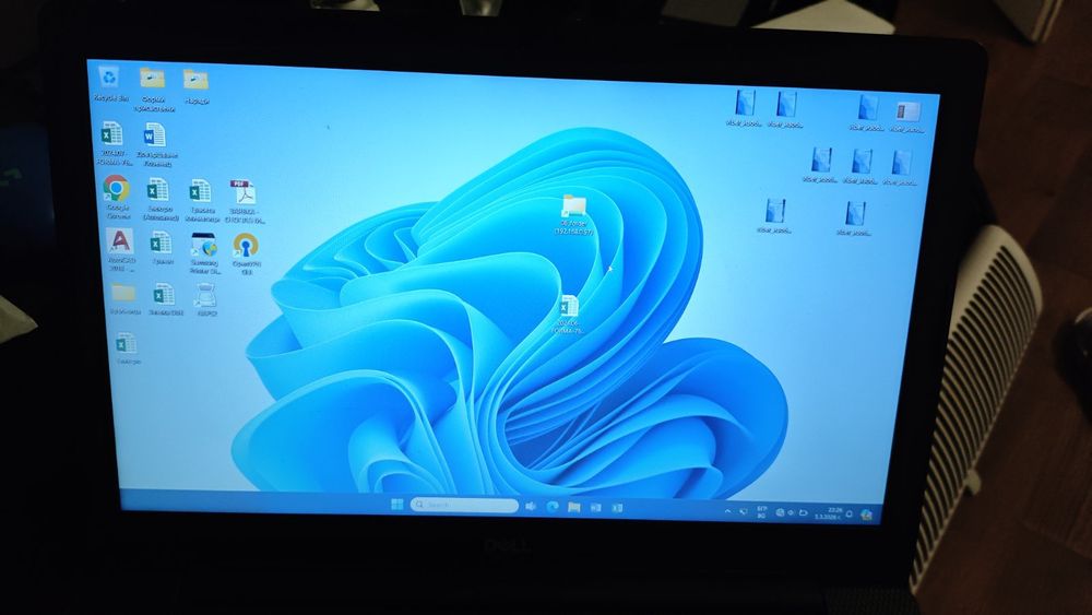 Dell Inspiron 3593 Intel I3 10то поколение 8 RAM ,256GB SSD , Windows