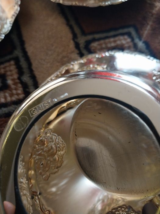 Старинные чашки с тарелочками