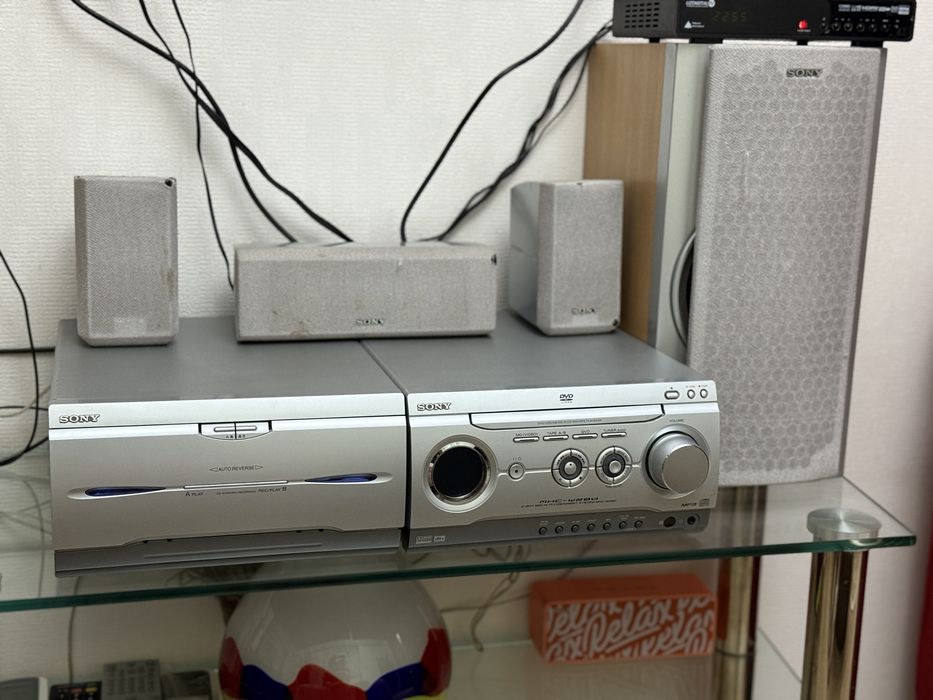 Продается музыкальный центр Sony
