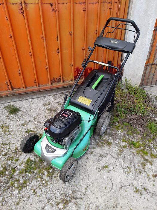 Бензинова самоходна косачка