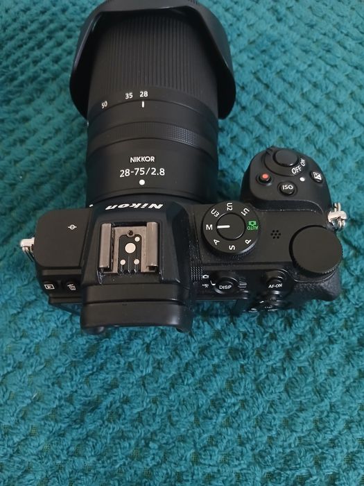 Nikon z5 body la cutie