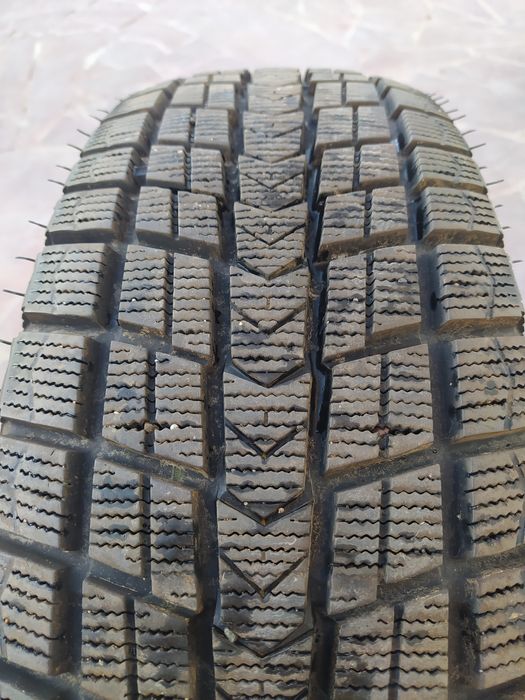 Продам комплект зимних шин