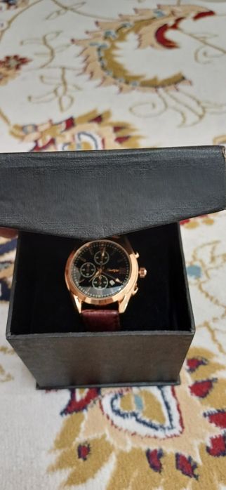 Продаётся новые часы