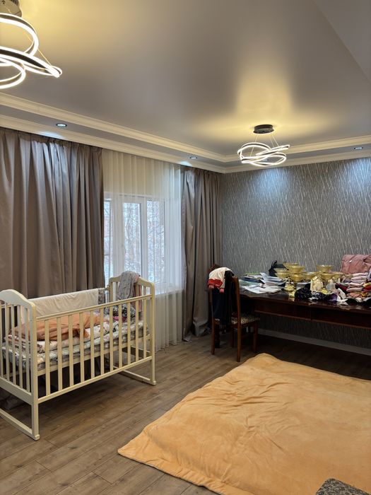 Продам двухэтажную дом-дачу