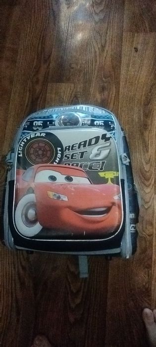 Рюкзак школьный.