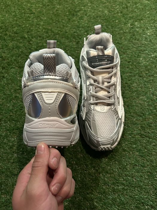 Off white be right back silver