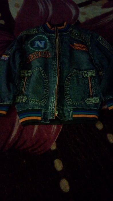 Джинсовая ветровка продается