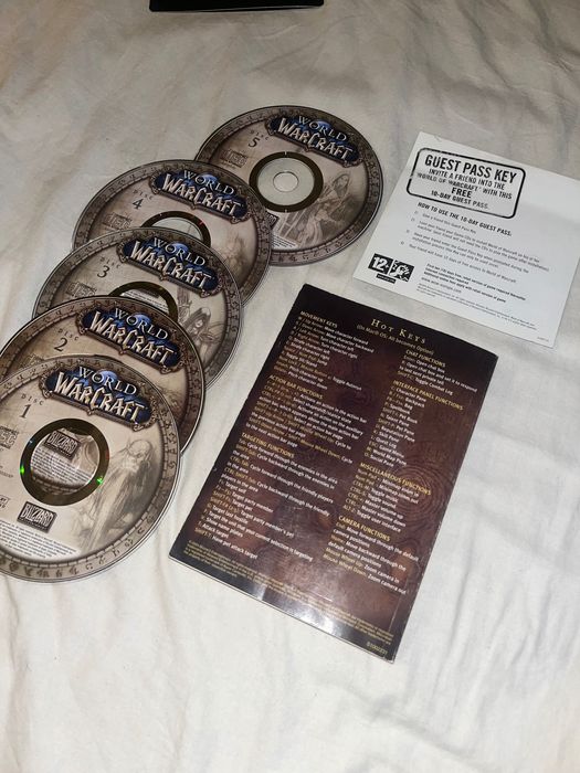 World of Warcraft 2004 ORIGINAL 5 CD BOX + OG Game manual *VERY RARE*