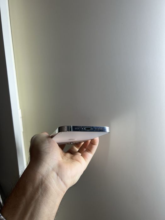 Продам IPhone 12 pro 256gb