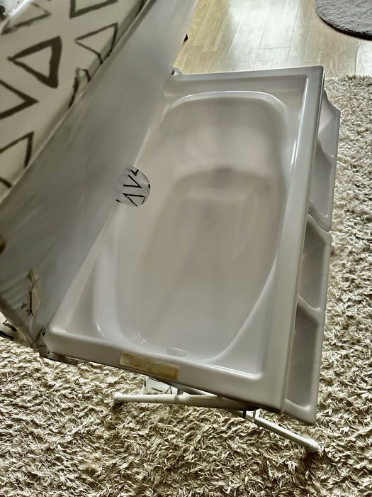 Masa de infasat si spalat pliabila