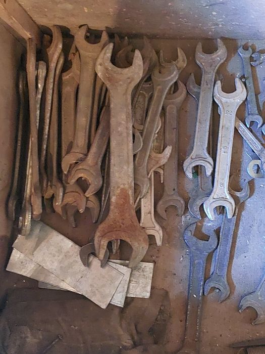 Продам ключи,напильники и др.