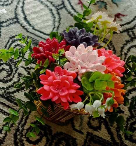 8-март учун Совунли гуллар композицияси (совға пакети ҳадя)