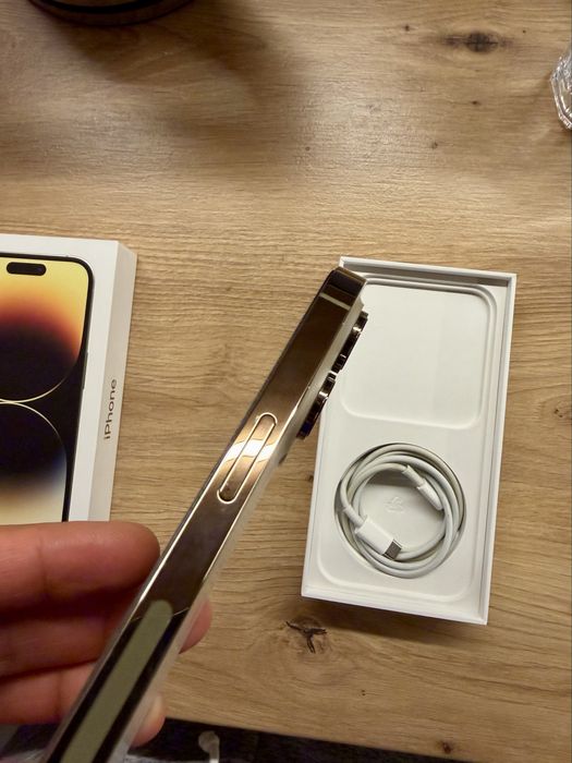 iPhone 14 Pro 256GB - буквално като нов