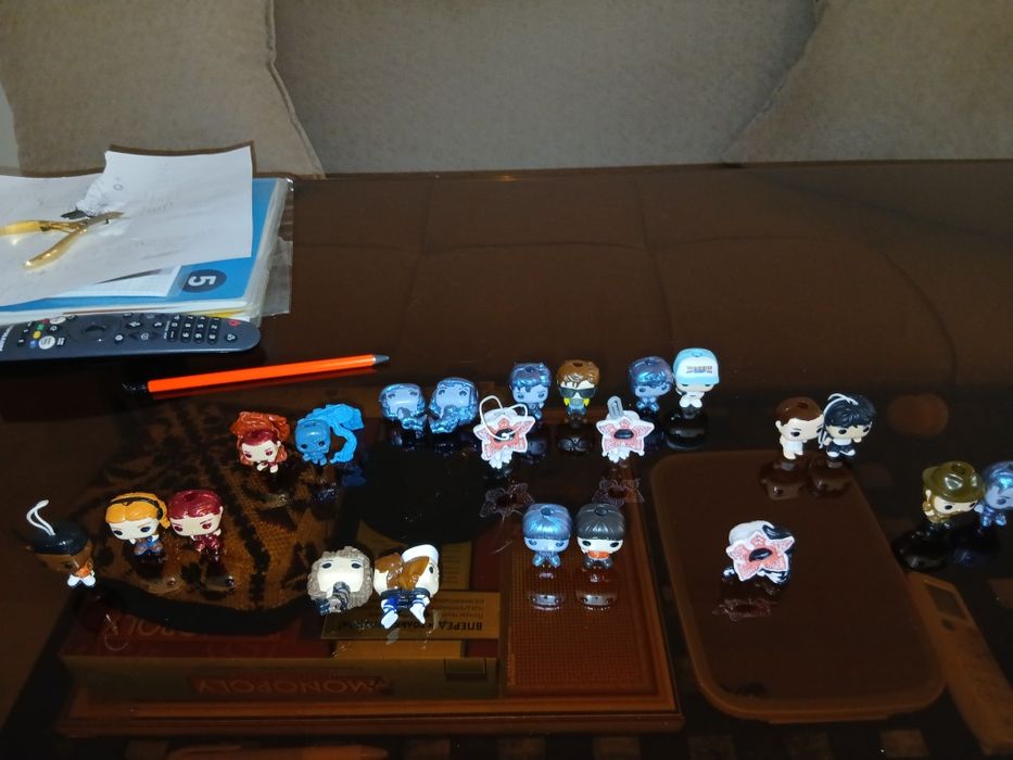 продаю полноценную коллекцию осд, киндер джой.