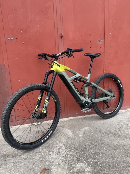 Radon Render 8.0 2023 L CARBON 29er