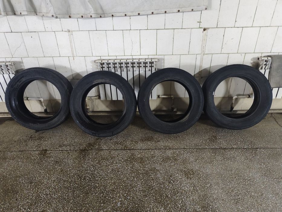 Продам комплект летней резины MICHLEN R20