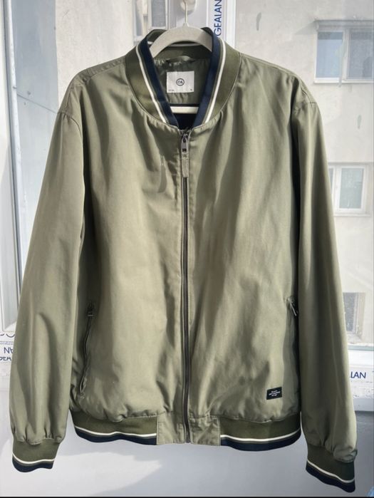 Geaca barbati eleganta C&A primavara