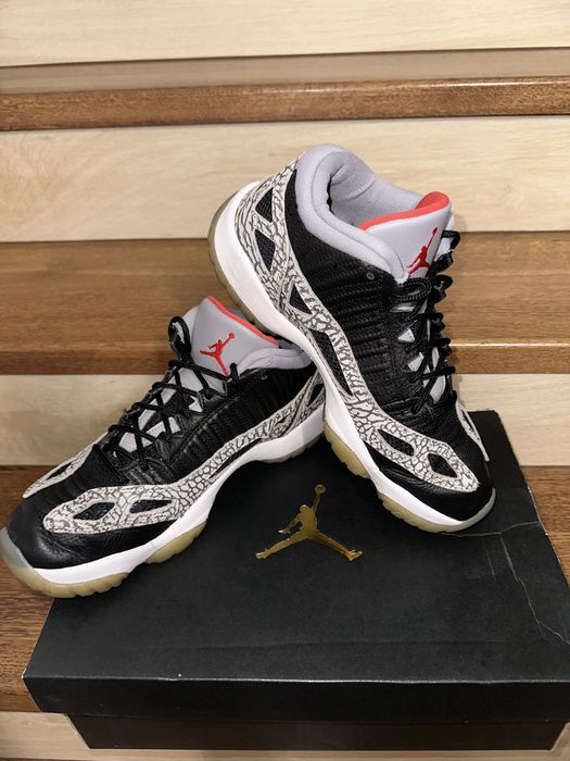 Air Jordan 11 Low Black Cement