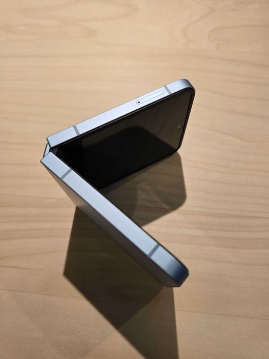 Samsung Galaxy Z Flip 6, 512GB, 8GB RAM, Albastru