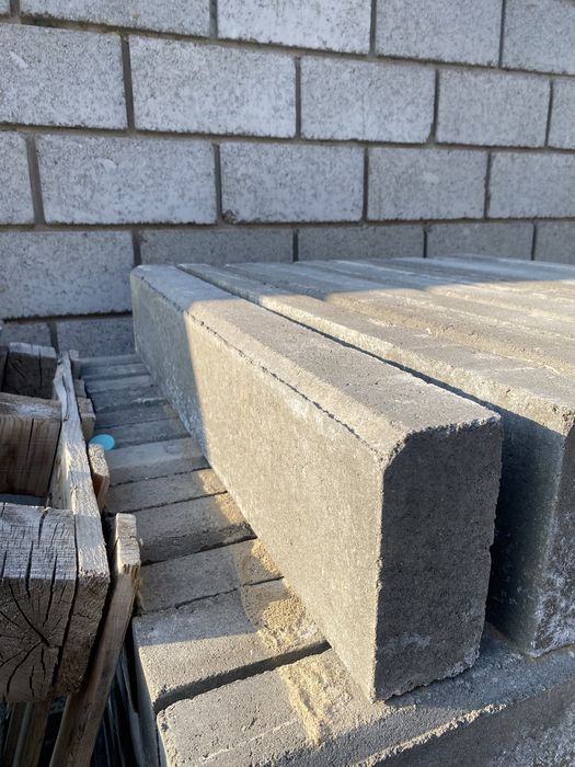 Бордюр тротуарный